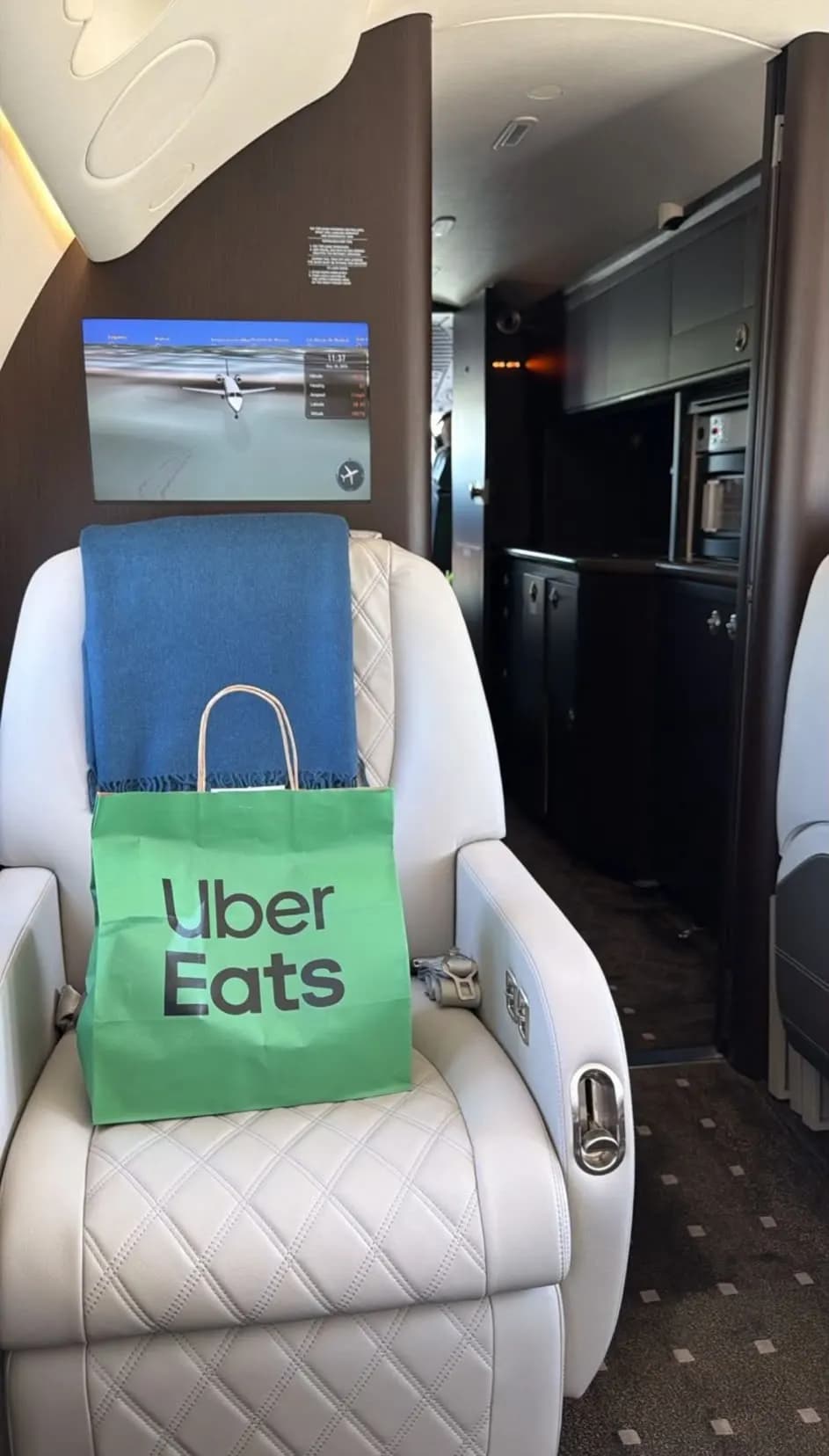 Delivery bag on a cabin seat